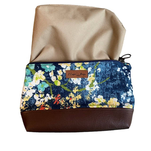 Deluxe Dewdrop Navy South Cape Bag with interior 