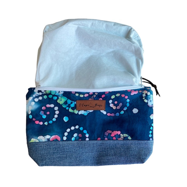 Multicolor dotted swirls with egg shell blue interior