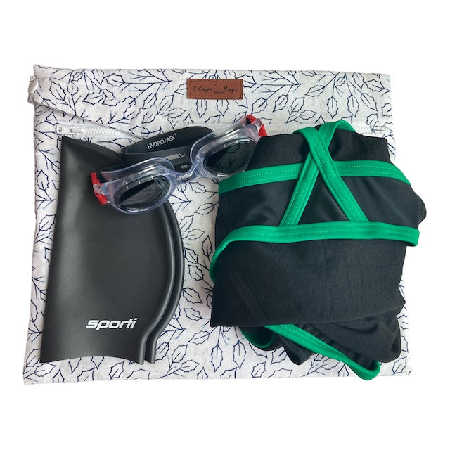 WetDry bag with swim items 