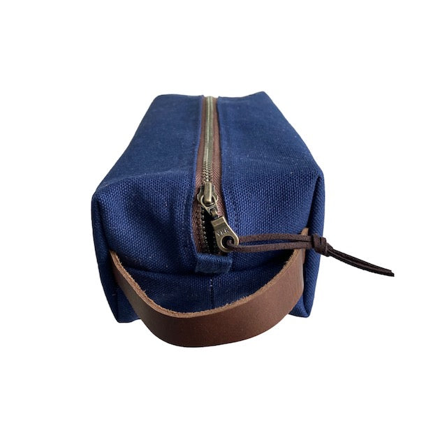 Navy Blue Orleans Artist Bag - handle view